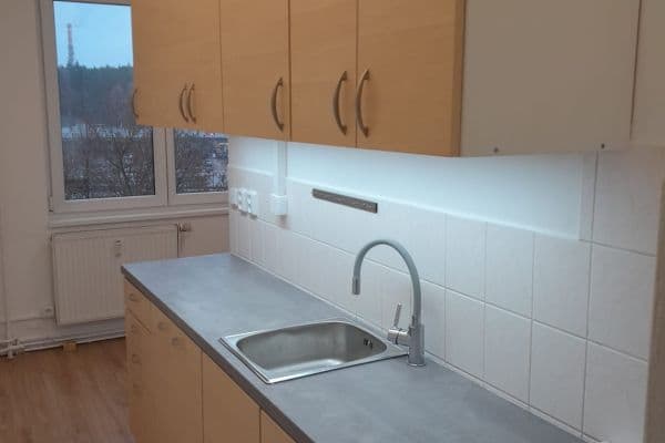 Pronájem bytu 2+1 62 m², sídliště Vajgar, Jindřichův Hradec, Jihočeský kraj Pronájem bytu 2+1 62 m², sídliště Vajgar, Jindřichův Hradec, Jihočeský kraj