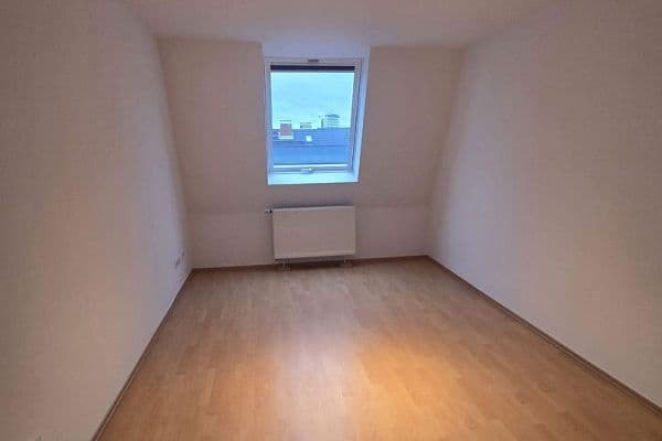 Pronájem bytu 2+1 51 m², Frankfurt, Hessen Pronájem bytu 2+1 51 m², Frankfurt, Hessen