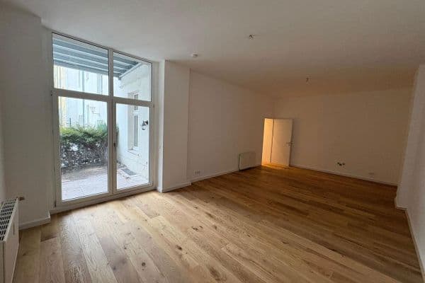 Prodej bytu 4+1 117 m², Königseestr. 6, Berlin, Berlín Prodej bytu 4+1 117 m², Königseestr. 6, Berlin, Berlín