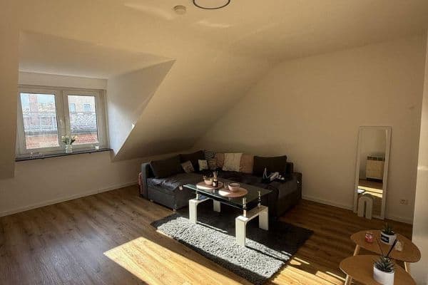 Pronájem bytu 2+1 44 m², St.-Georgen-Steige 17, Pforzheim Pronájem bytu 2+1 44 m², St.-Georgen-Steige 17, Pforzheim