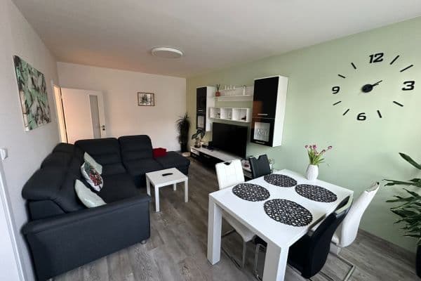 Prodej bytu 3+1 76 m², Na Radouči, Mladá Boleslav, Středočeský kraj Prodej bytu 3+1 76 m², Na Radouči, Mladá Boleslav, Středočeský kraj