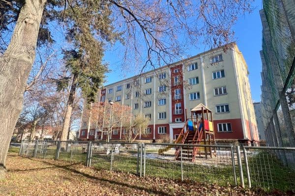 Prodej bytu 3+1 72 m², Benešovo nábřeží, Zlín, Zlínský kraj Prodej bytu 3+1 72 m², Benešovo nábřeží, Zlín, Zlínský kraj