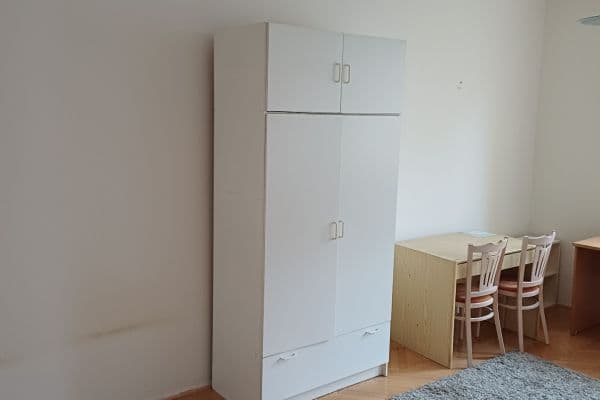 Pronájem bytu 2+kk 49 m², Ostrovského, Praha Pronájem bytu 2+kk 49 m², Ostrovského, Praha