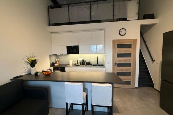 Prodej bytu 1+kk 40 m², Jaroslava Foglara, Praha Prodej bytu 1+kk 40 m², Jaroslava Foglara, Praha