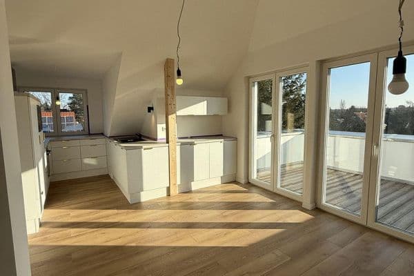 Pronájem bytu 3+1 90 m², Berlin, Berlín Pronájem bytu 3+1 90 m², Berlin, Berlín