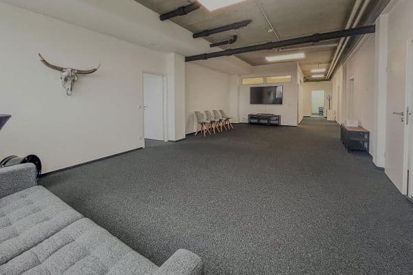 Pronájem kanceláře 230 m², Porschestrasse 2, Fellbach Pronájem kanceláře 230 m², Porschestrasse 2, Fellbach