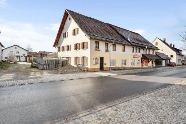 Prodej domu 443 m², pozemek 1.079 m², Ottobeurer Straße 17, Markt Rettenbach Prodej domu 443 m², pozemek 1.079 m², Ottobeurer Straße 17, Markt Rettenbach