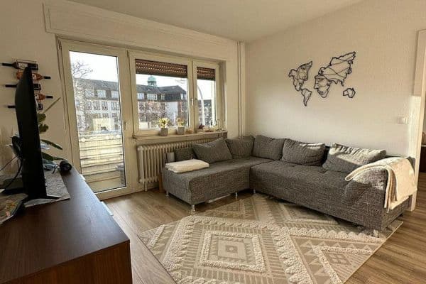 Pronájem bytu 2+1 43 m², Bibienastraße, Mannheim Pronájem bytu 2+1 43 m², Bibienastraße, Mannheim