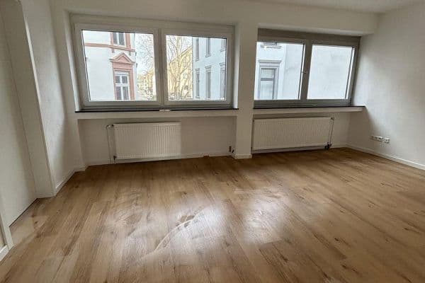 Pronájem bytu 3+1 91 m², Trier Pronájem bytu 3+1 91 m², Trier