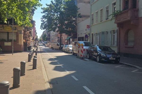 Prodej bytu 3+1 84 m², Mannheim OT Jungbusch, Bádensko-Württembersko Prodej bytu 3+1 84 m², Mannheim OT Jungbusch, Bádensko-Württembersko