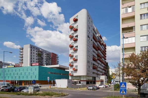 Pronájem bytu 2+1 74 m², Martinčekova, Bratislava Pronájem bytu 2+1 74 m², Martinčekova, Bratislava
