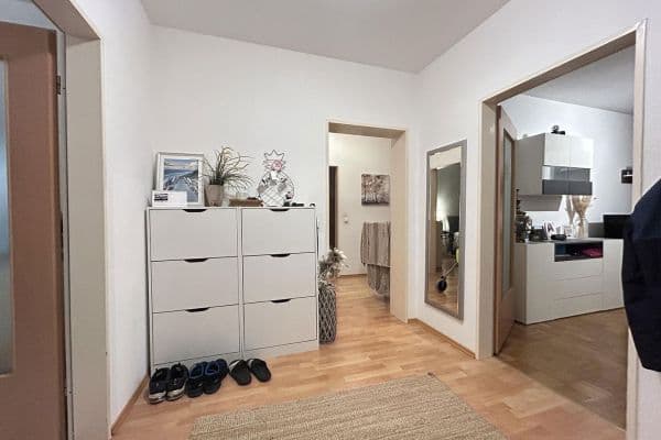 Pronájem bytu 3+1 80 m², Otto-Brenner-Straße 142, Bielefeld, Severní Porýní-Vestfálsko Pronájem bytu 3+1 80 m², Otto-Brenner-Straße 142, Bielefeld, Severní Porýní-Vestfálsko