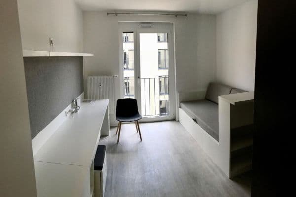 Pronájem bytu 1+1 20 m², Koloniestr 11-12, Berlin, Berlín Pronájem bytu 1+1 20 m², Koloniestr 11-12, Berlin, Berlín