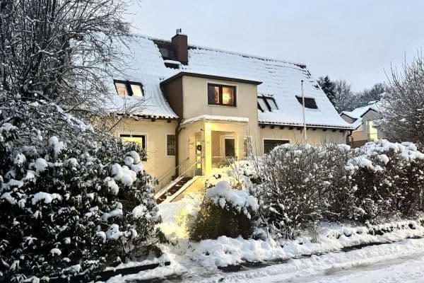 Prodej domu 166 m², pozemek 1.067 m², Hamburg, Hamburg Prodej domu 166 m², pozemek 1.067 m², Hamburg, Hamburg