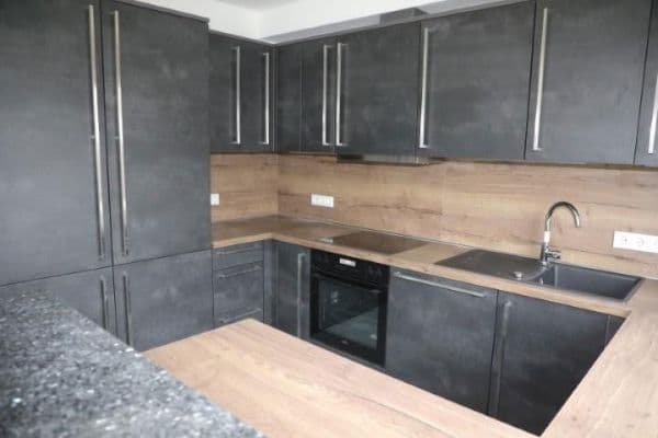 Pronájem bytu 4+1 160 m², Hürth Pronájem bytu 4+1 160 m², Hürth