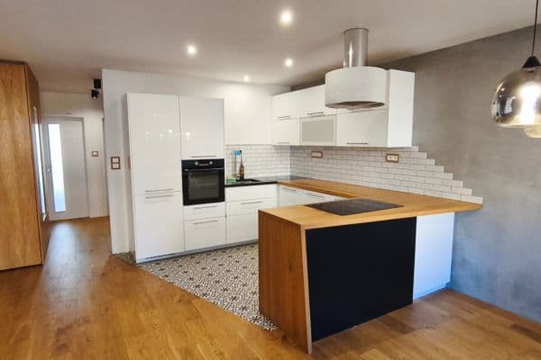 Pronájem bytu 3+kk 72 m², U Vlečky, Praha Pronájem bytu 3+kk 72 m², U Vlečky, Praha