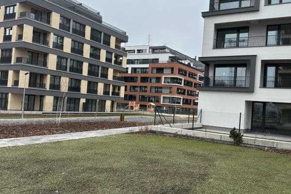 Pronájem bytu 3+kk 78 m², U Elektry, Praha Pronájem bytu 3+kk 78 m², U Elektry, Praha