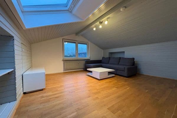 Pronájem bytu 2+1 40 m², Gärtringen Pronájem bytu 2+1 40 m², Gärtringen