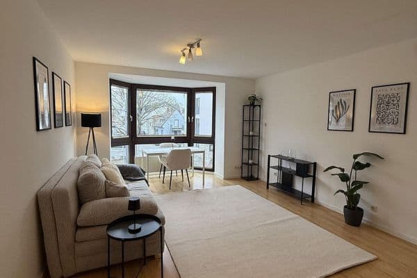 Pronájem bytu 2+1 53 m², Euskirchenerstraße 43, Bonn, Severní Porýní-Vestfálsko Pronájem bytu 2+1 53 m², Euskirchenerstraße 43, Bonn, Severní Porýní-Vestfálsko