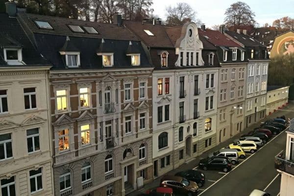 Pronájem bytu 3+kk 111 m², Gronaustraße 35, Wuppertal Pronájem bytu 3+kk 111 m², Gronaustraße 35, Wuppertal