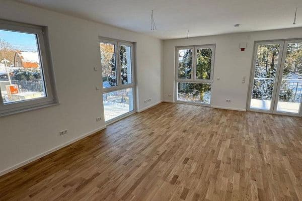 Pronájem bytu 3+1 76 m², Bahnhofstraße 108, Blankenfelde-Mahlow Pronájem bytu 3+1 76 m², Bahnhofstraße 108, Blankenfelde-Mahlow
