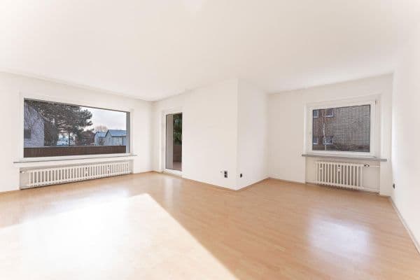 Prodej bytu 3+1 96 m², Düsseldorf Heerdt, Severní Porýní-Vestfálsko Prodej bytu 3+1 96 m², Düsseldorf Heerdt, Severní Porýní-Vestfálsko