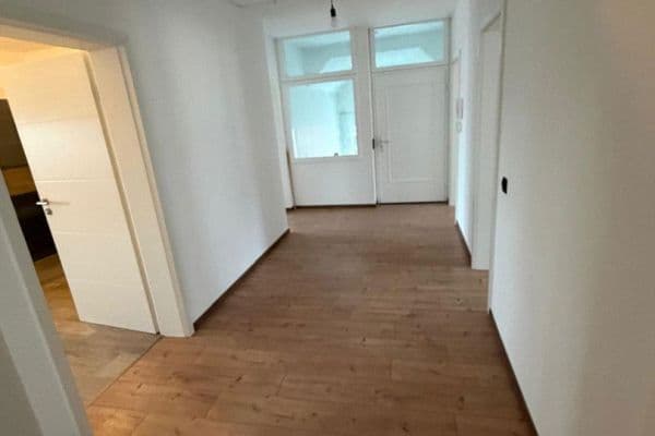 Pronájem bytu 5+1 134 m², Stockach Pronájem bytu 5+1 134 m², Stockach