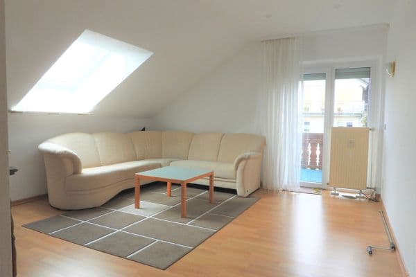 Pronájem bytu 3+1 70 m², Hofheim Wildsachsen Pronájem bytu 3+1 70 m², Hofheim Wildsachsen