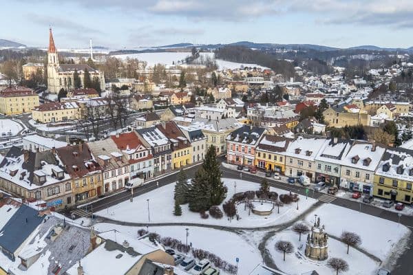 Prodej domu 464 m², pozemek 609 m², náměstí 1. máje, Chrastava, Liberecký kraj Prodej domu 464 m², pozemek 609 m², náměstí 1. máje, Chrastava, Liberecký kraj