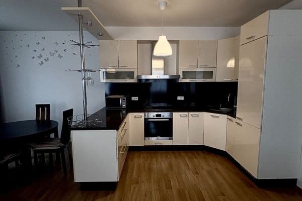 Pronájem bytu 3+kk 82 m², Sazovická, Praha Pronájem bytu 3+kk 82 m², Sazovická, Praha