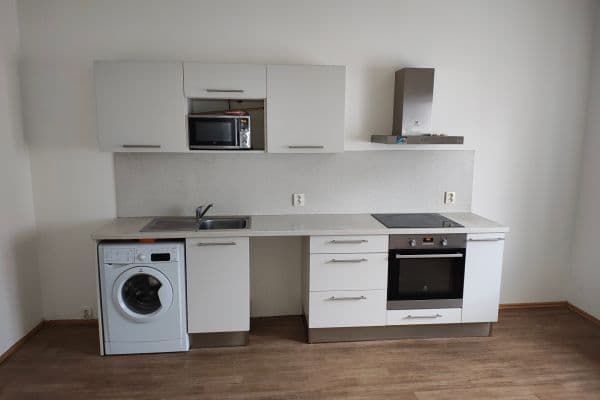 Pronájem bytu 1+1 43 m², Dykova, Brno Pronájem bytu 1+1 43 m², Dykova, Brno