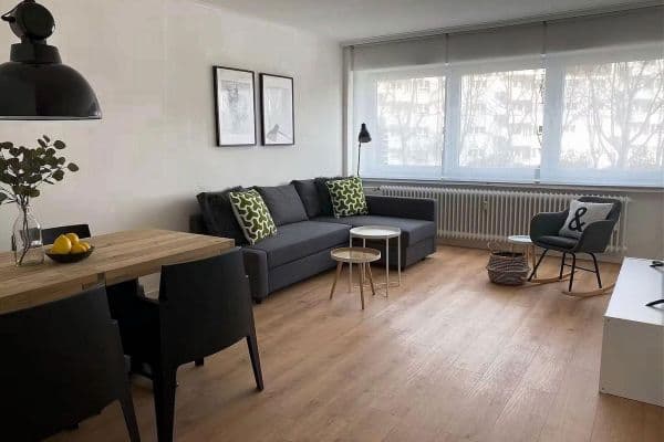 Pronájem bytu 2+1 68 m², Köln Pronájem bytu 2+1 68 m², Köln