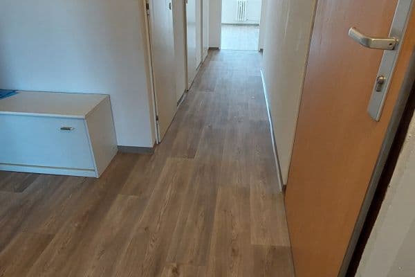 Pronájem bytu 3+1 74 m², Petýrkova, Praha Pronájem bytu 3+1 74 m², Petýrkova, Praha