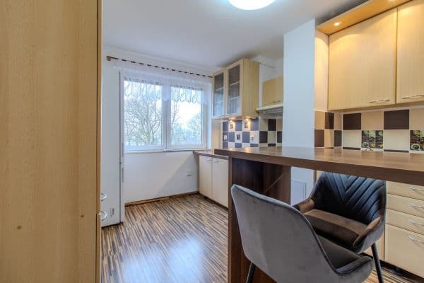 Pronájem bytu 3+1 68 m², Spojovací, Pronájem bytu 3+1 68 m², Spojovací,