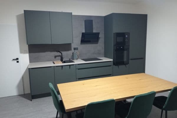 Pronájem bytu 3+kk 85 m², Revoluční, Šestajovice Pronájem bytu 3+kk 85 m², Revoluční, Šestajovice