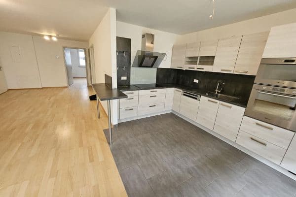 Pronájem bytu 2+1 67 m², Brühlstrasse 26, Nagold Pronájem bytu 2+1 67 m², Brühlstrasse 26, Nagold