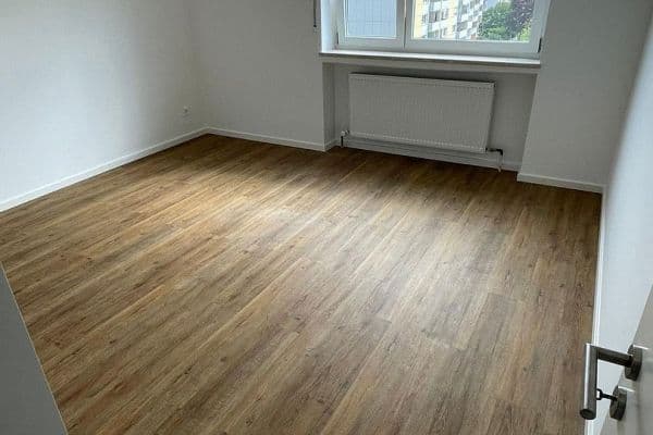 Pronájem bytu 3+1 73 m², Königsbrunn Pronájem bytu 3+1 73 m², Königsbrunn