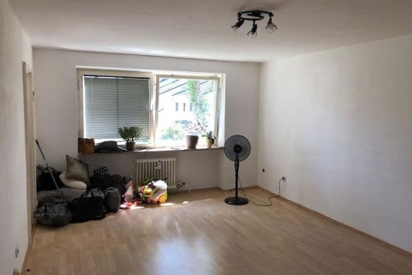 Pronájem bytu 1+1 34 m², Engadinerstraße 34, München, Bavorsko Pronájem bytu 1+1 34 m², Engadinerstraße 34, München, Bavorsko