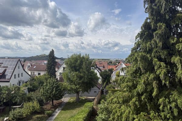 Pronájem bytu 2+1 35 m², Solitudestr. 287, Stuttgart Weilimdorf Pronájem bytu 2+1 35 m², Solitudestr. 287, Stuttgart Weilimdorf