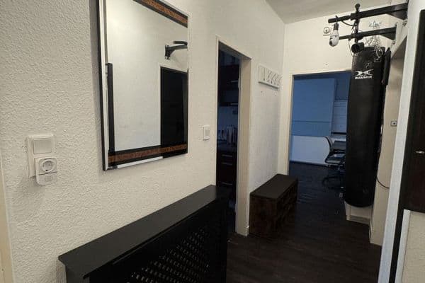 Pronájem bytu 3+1 90 m², Frankfurt am Main, Hessen Pronájem bytu 3+1 90 m², Frankfurt am Main, Hessen