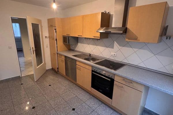 Pronájem bytu 3+1 75 m², Schrobenhausen Pronájem bytu 3+1 75 m², Schrobenhausen