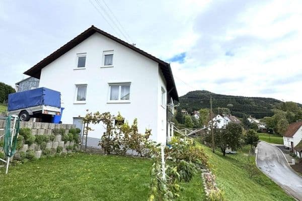 Prodej domu 190 m², pozemek 876 m², Wellendingen/Wilflingen Prodej domu 190 m², pozemek 876 m², Wellendingen/Wilflingen