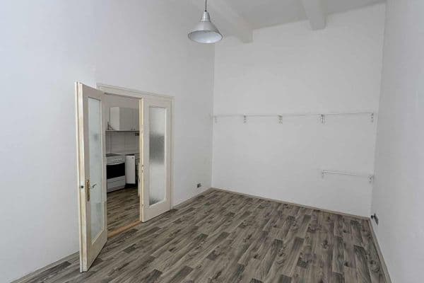 Pronájem bytu 2+1 48 m², Na Louži, Praha Pronájem bytu 2+1 48 m², Na Louži, Praha