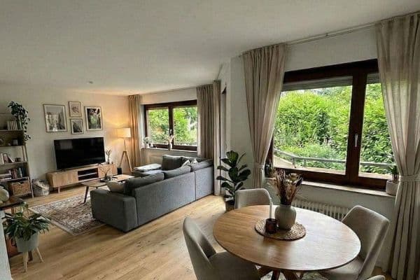 Pronájem bytu 2+1 75 m², Leonberg Pronájem bytu 2+1 75 m², Leonberg
