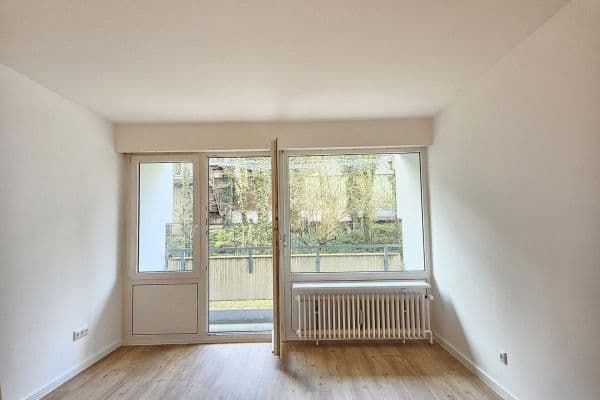 Pronájem bytu 1+1 31 m², Kidlerstraße 38, München, Bavorsko Pronájem bytu 1+1 31 m², Kidlerstraße 38, München, Bavorsko