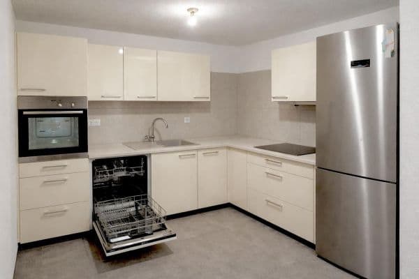 Pronájem bytu 2+1 50 m², Pforzheim, Bádensko-Württembersko Pronájem bytu 2+1 50 m², Pforzheim, Bádensko-Württembersko