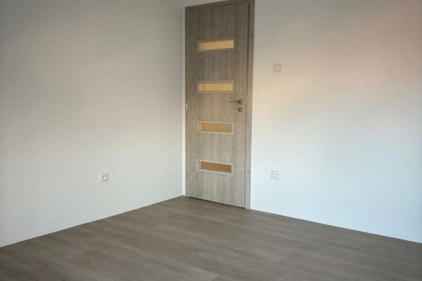 Pronájem bytu 2+kk 63 m², Češkova, Pardubice Pronájem bytu 2+kk 63 m², Češkova, Pardubice