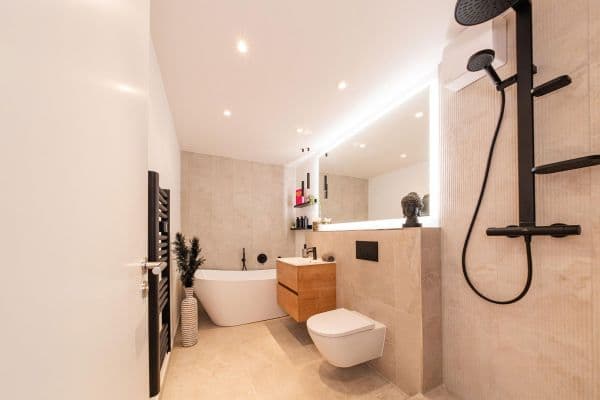 Prodej bytu 2+1 64 m², Berlin, Berlín Prodej bytu 2+1 64 m², Berlin, Berlín