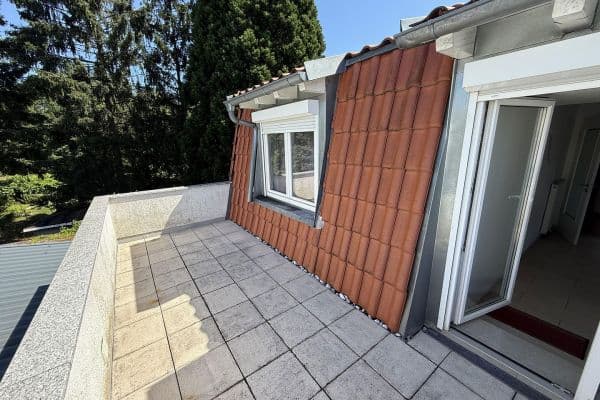 Pronájem bytu 4+1 130 m², Fischbacherstrasse 22, Kelkheim (Taunus) Pronájem bytu 4+1 130 m², Fischbacherstrasse 22, Kelkheim (Taunus)