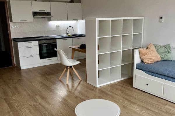 Pronájem bytu 1+kk 35 m², Stehlíkova, Plzeň, Plzeňský kraj Pronájem bytu 1+kk 35 m², Stehlíkova, Plzeň, Plzeňský kraj